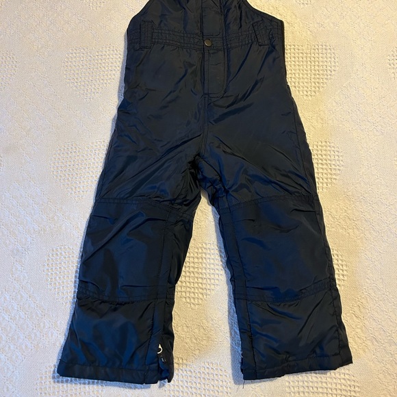 Snow pants - Picture 3 of 11